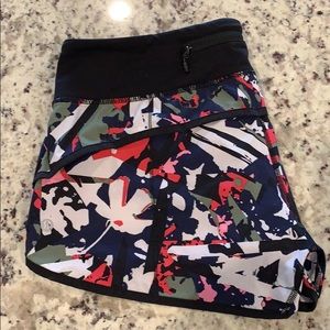 Lululemon Speed Up Short 2.5”